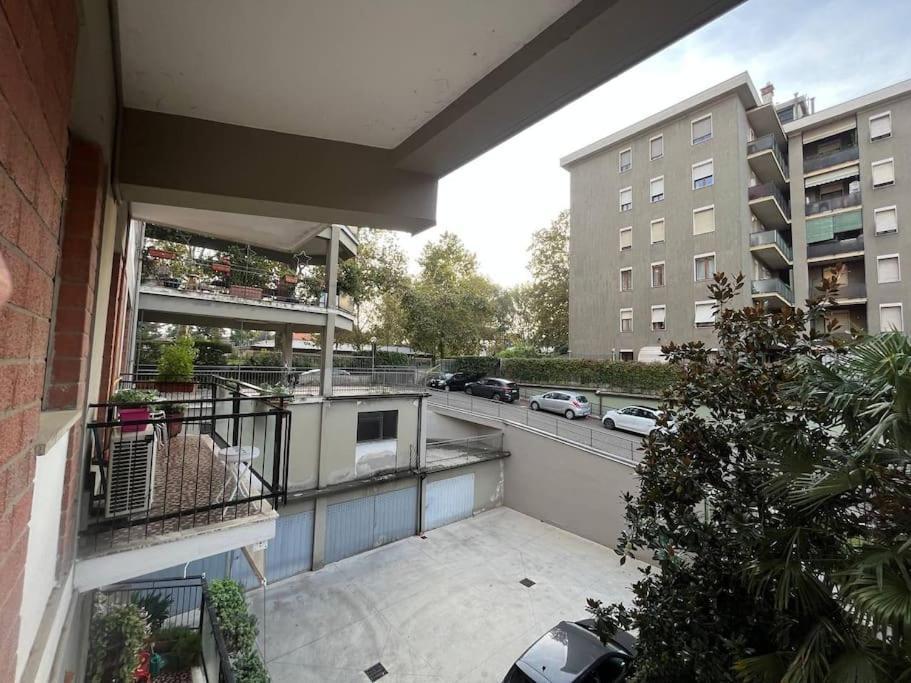 Appartamento Spazioso In Centro Piacenza Exteriör bild
